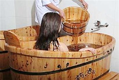藥浴美容養(yǎng)生 六款藥浴助你擁有完美肌膚！
